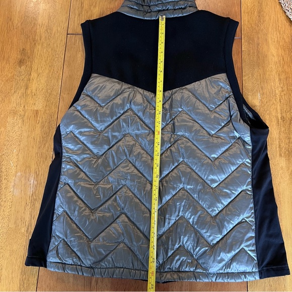 Calvin Klein Performance Down Quilted Women’s Vest (size XXL) - Picture 7 of 8